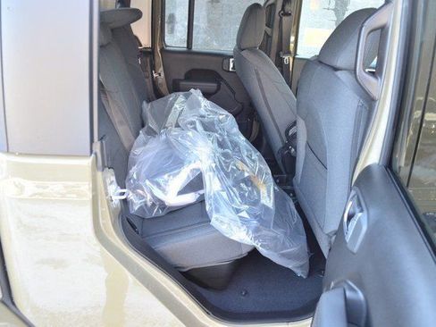 New 2026 Jeep Gladiator Willys image 30