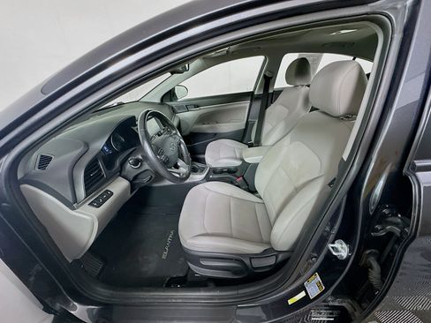 Used 2020 Hyundai Elantra Value Edition FWD image 13