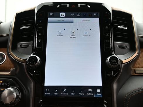 Used 2022 RAM 1500 Limited image 32