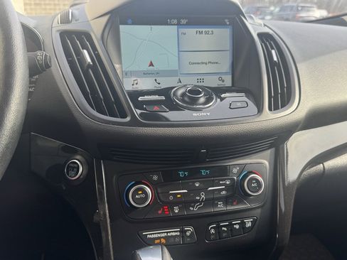 Certified 2019 Ford Escape Titanium image 32