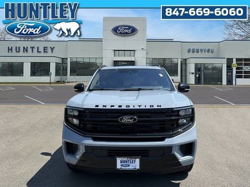 Used 2025 Ford Expedition Max Platinum w/ Stealth Appearance Package image 3