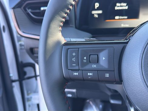 New 2026 Nissan Kicks SR w/ SR Premium Package image 19