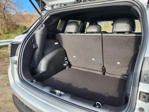 New 2026 Jeep Compass Limited image 19