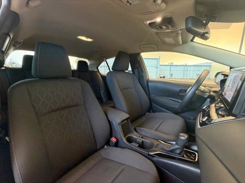 Used 2024 Toyota Corolla LE FWD image 11