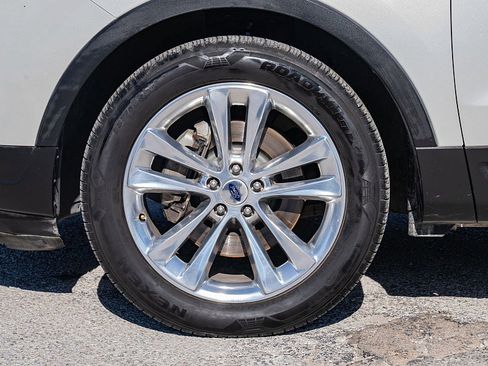 Used 2018 Ford Explorer XLT w/ Equipment Group 202A image 34