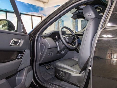 Used 2026 Land Rover Range Rover Velar Dynamic SE image 13