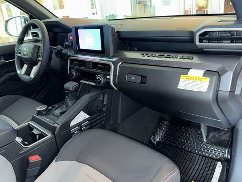 New 2026 Toyota Tacoma TRD Off-Road AWD/4WD image 19
