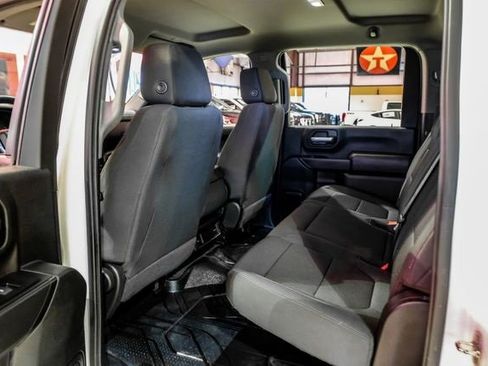 Used 2021 Chevrolet Silverado 2500 Custom w/ Custom Value Package image 35