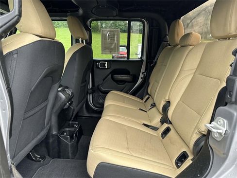 Used 2020 Jeep Gladiator Sport w/ Quick Order Package 24S image 24