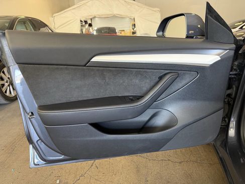 Used 2023 Tesla Model 3 Standard Range RWD image 17