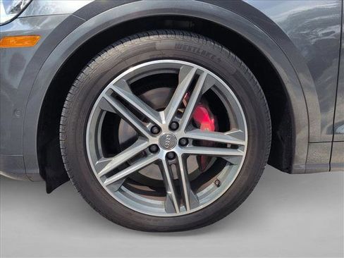 Used 2019 Audi SQ5 Prestige w/ Prestige Package AWD/4WD image 25