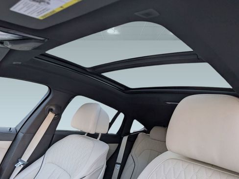 Certified 2024 BMW X6 M60i w/ Dynamic Handling Package image 16