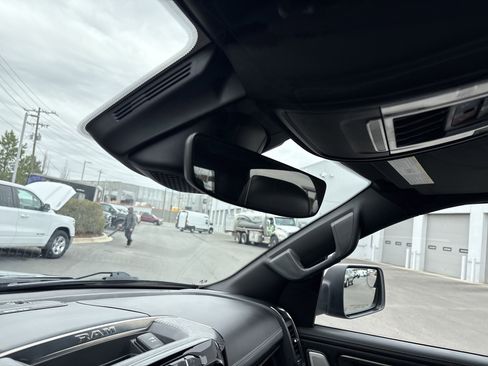 Used 2019 RAM 1500 Limited image 27