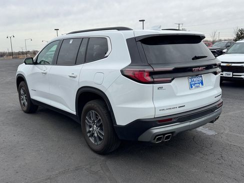 Used 2025 GMC Acadia Elevation image 3
