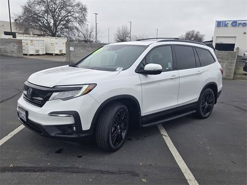 Used 2022 Honda Pilot Black Edition image 8