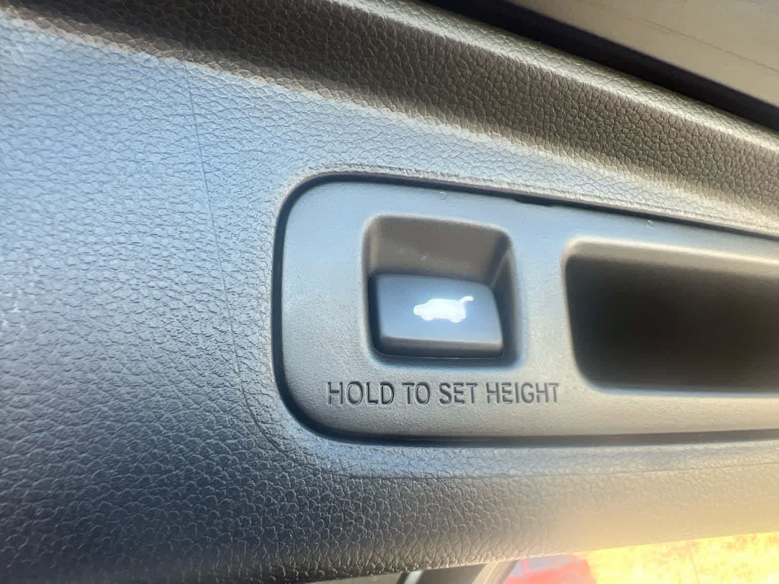 Used 2025 Honda CR-V EX-L image 11