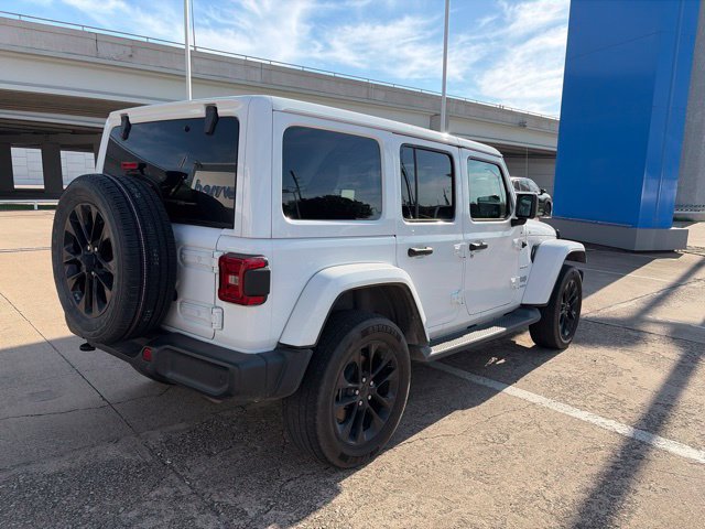 Used 2021 Jeep Wrangler Unlimited Sahara w/ Cold Weather Group AWD/4WD image 5