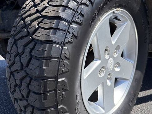 Used 2012 Jeep Wrangler Sport AWD/4WD image 12