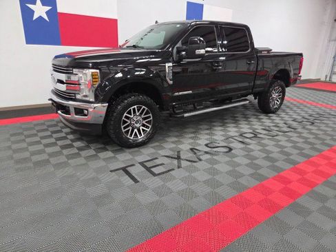 Used 2019 Ford F250 Lariat w/ Lariat Ultimate Package image 2