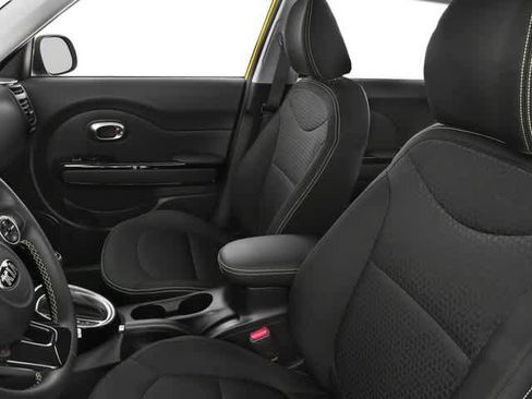 Used 2016 Kia Soul FWD image 10