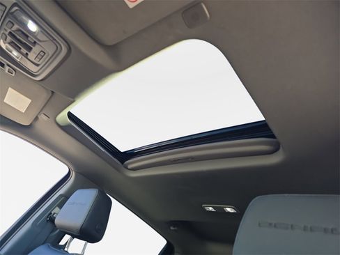 Used 2023 GMC Sierra 3500 Denali image 32