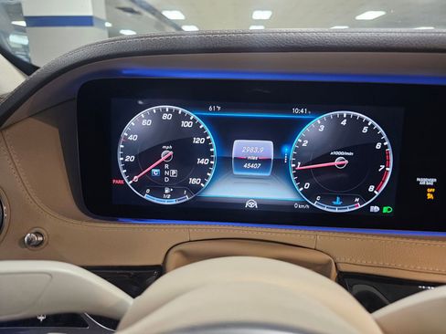 Used 2018 Mercedes-Benz S 560 Sedan image 12