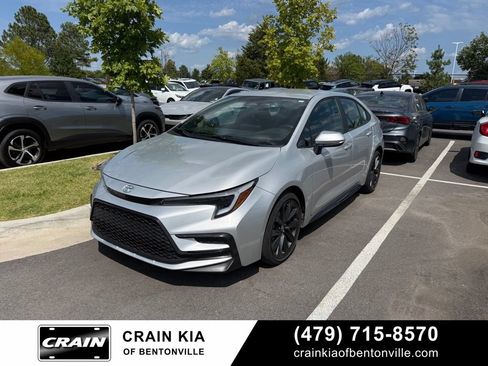 Used 2025 Toyota Corolla SE FWD image 1