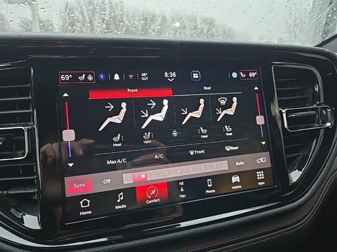 Used 2023 Dodge Durango GT image 51