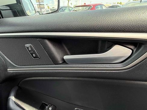 Used 2019 Ford Edge SEL w/ Equipment Group 201A image 48