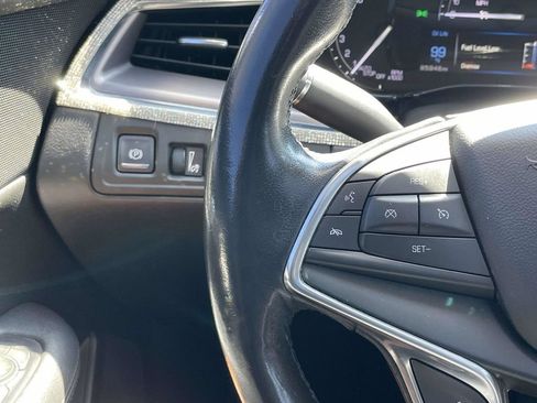 Used 2018 Cadillac XT5 Luxury w/ Driver Awareness Package AWD/4WD image 27