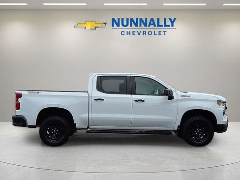Used 2023 Chevrolet Silverado 1500 LT Trail Boss w/ Convenience Package II image 6