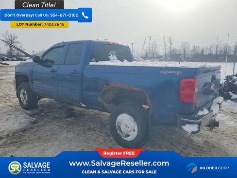 Used 2015 Chevrolet Silverado 2500 LT w/ LT Convenience Package image 3
