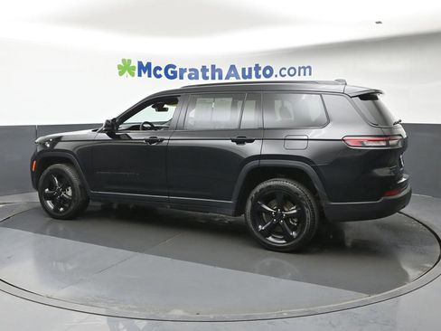 Used 2025 Jeep Grand Cherokee L Limited w/ Black Appearance Package AWD/4WD image 23