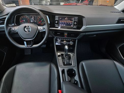Used 2019 Volkswagen Jetta SE FWD image 15