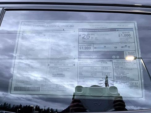 New 2026 Jeep Compass Latitude image 25