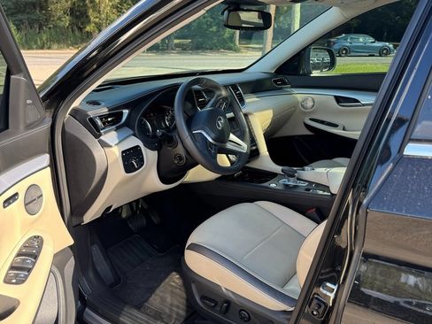 Used 2022 INFINITI QX50 Sensory image 8