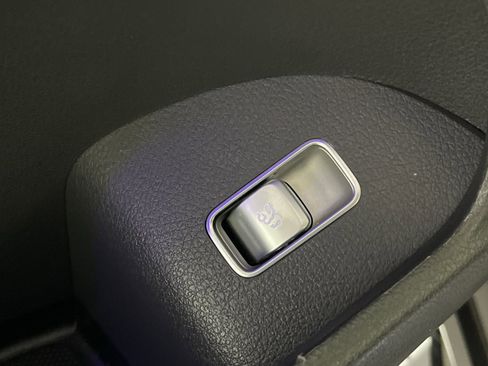 Used 2020 Mercedes-Benz GLS 450 4MATIC image 32