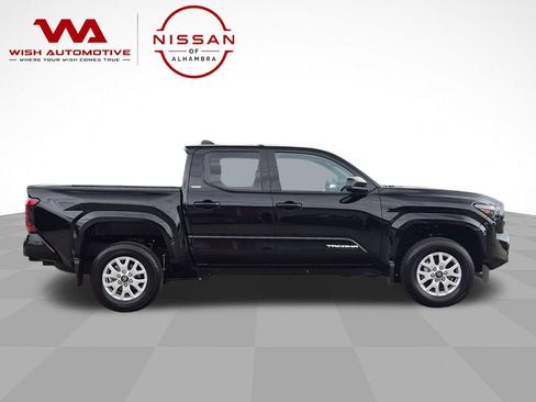 Used 2026 Toyota Tacoma SR5 RWD image 4