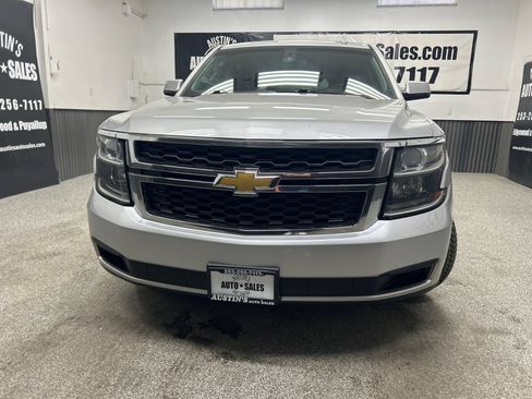 Used 2015 Chevrolet Tahoe 4WD image 2