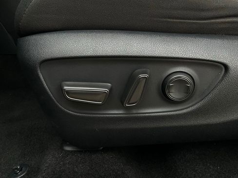 Used 2025 Toyota RAV4 XLE image 11