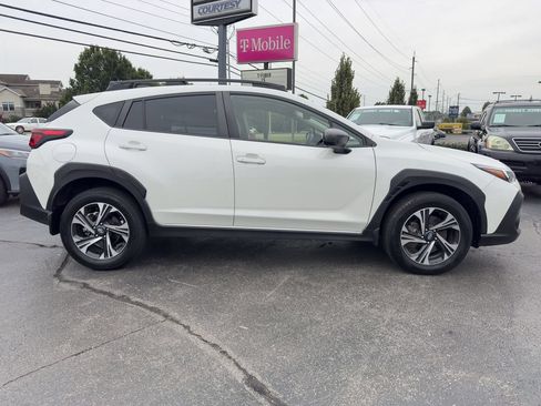 Used 2024 Subaru Crosstrek 2.0i Premium AWD/4WD image 4