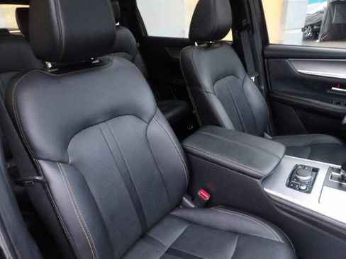 Used 2024 MAZDA CX-90 Plug-In Hybrid w/ Premium Pkg image 19