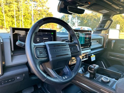 New 2025 GMC Hummer EV 3X image 10