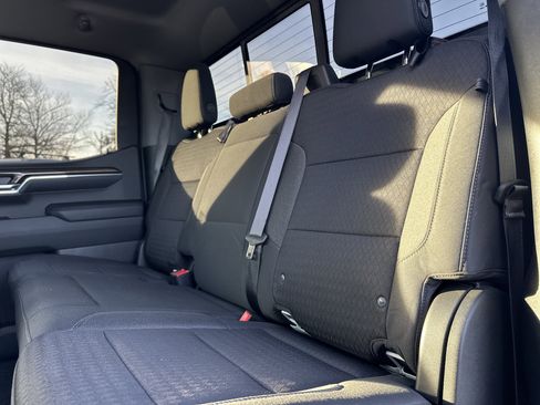 Used 2022 Chevrolet Silverado 1500 LT Trail Boss w/ Convenience Package II image 29