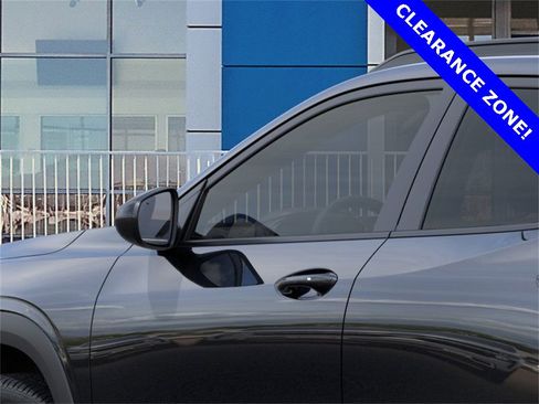 New 2025 Chevrolet Trax RS w/ Sunroof Package image 12