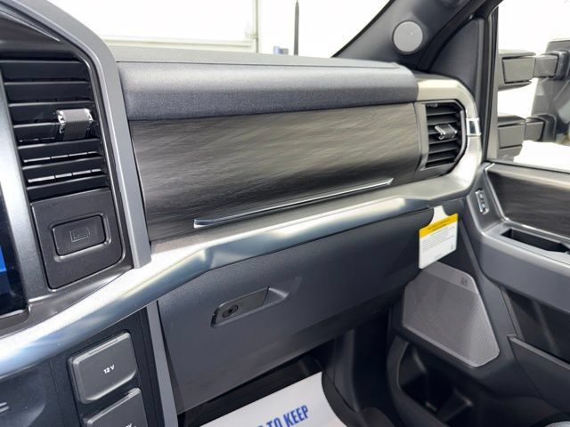 New 2026 Ford F150 Lariat w/ Equipment Group 502A High AWD/4WD image 31