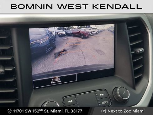 Used 2021 GMC Acadia SLE w/ Driver Convenience Package image 27