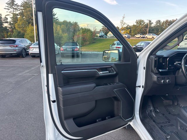 Used 2025 GMC Sierra 1500 SLT AWD/4WD image 18