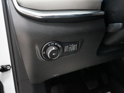 Used 2022 Jeep Compass Limited AWD/4WD image 28