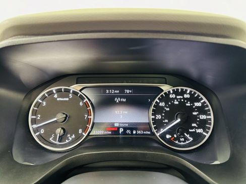 Used 2025 Nissan Rogue SV FWD image 13